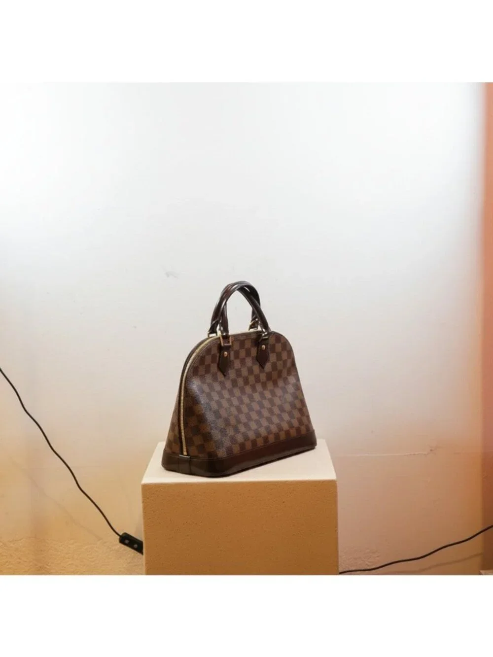 Louis Vuitton Damier Alma